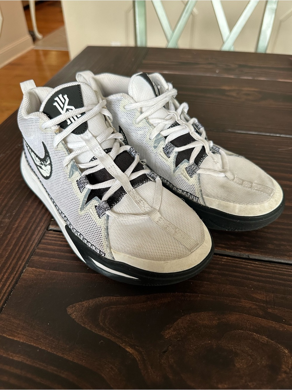 Nike Kyrie Flytrap 6 Basketball shoes